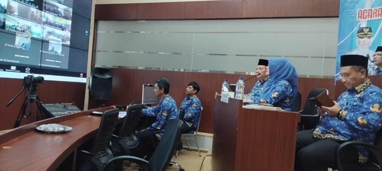Bupati Irna saat memimpin Musrenbang kecamatan di Pemkab Pandeglang.