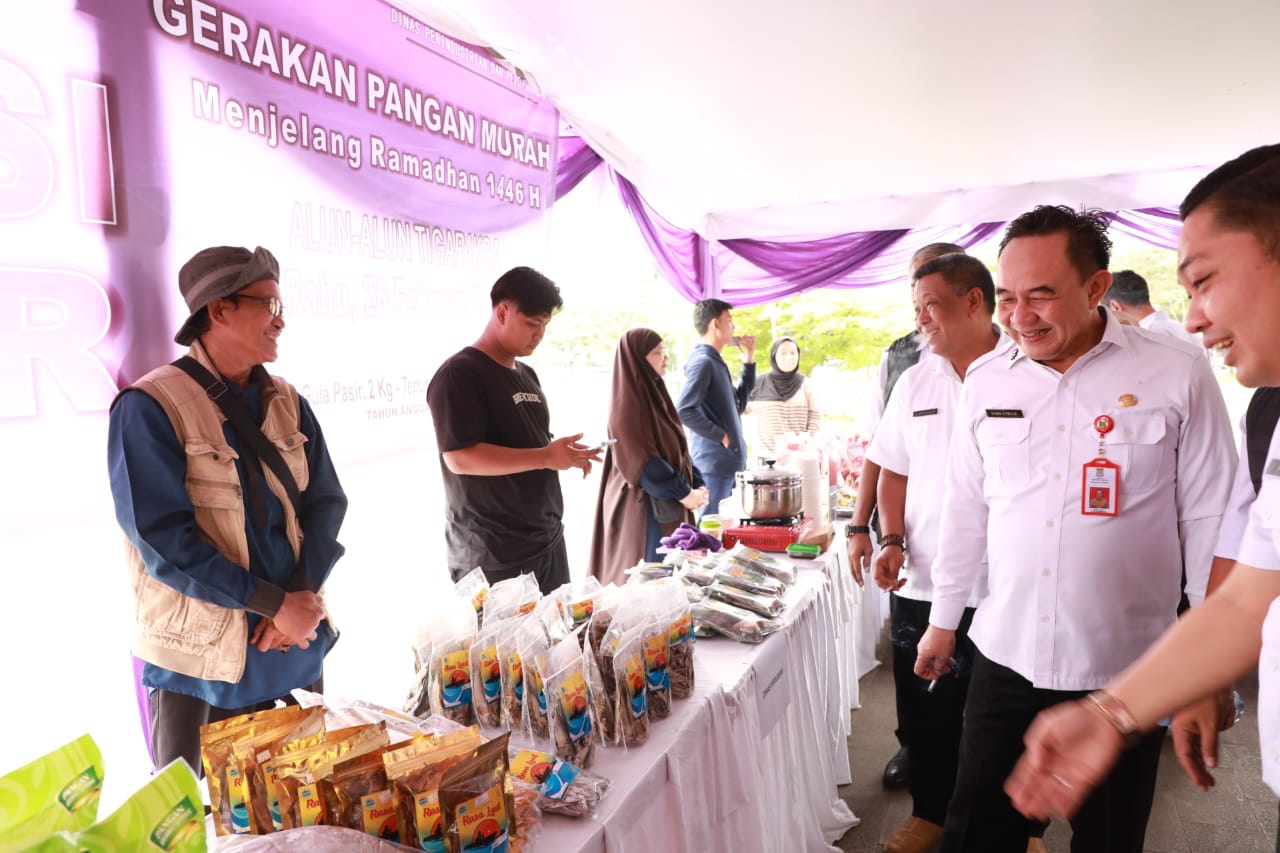 Operasi Pasar Gerakan Pangan Murah Program Disperindag.