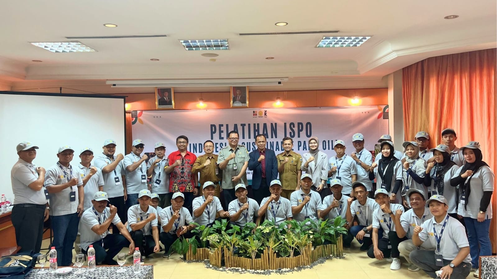 Narasumber dan Peserta Pelatihan ISPO.