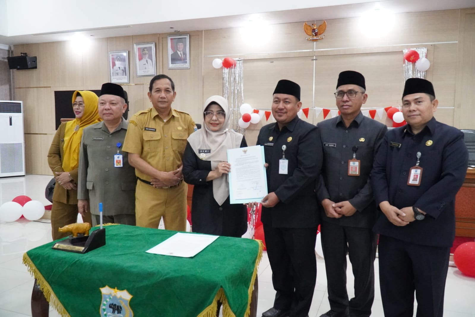 Bupati Dewi saat melantik 3 Pejabat eselon 2 Pandeglang.