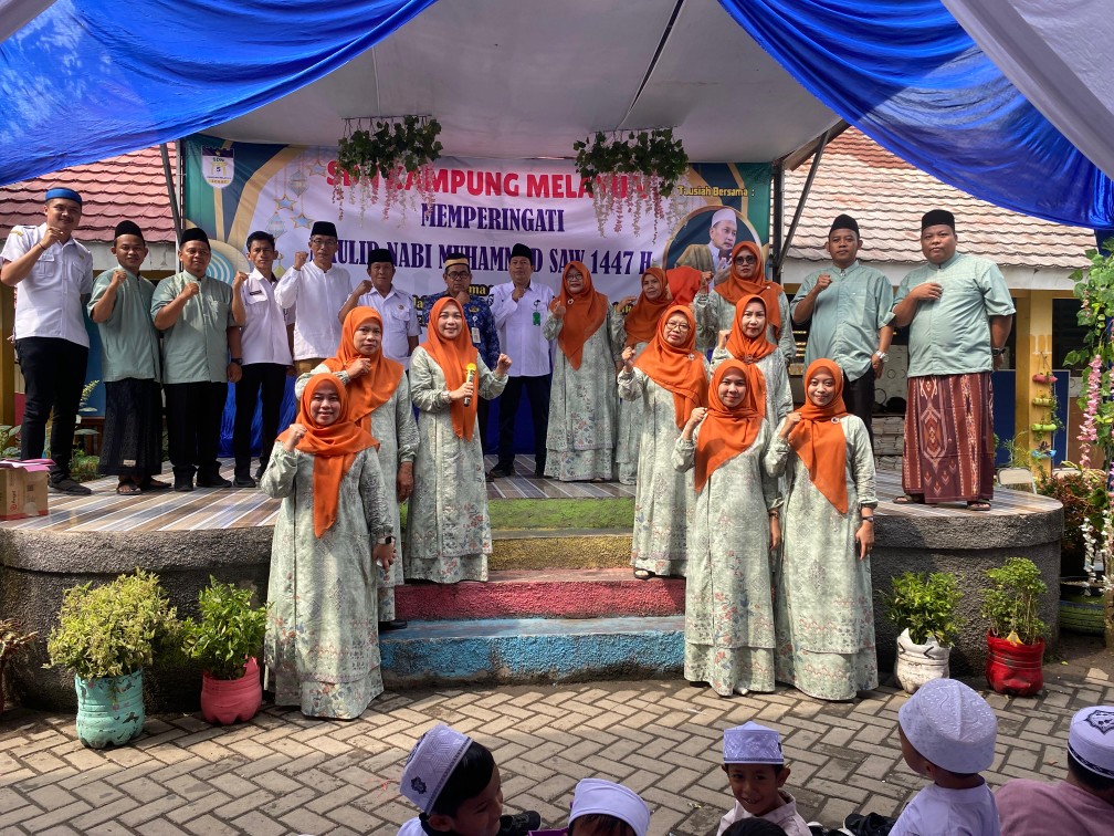 Peringatan Maulid Nabi di SDN Kampung Melayu V Kecamatan Teluknaga.