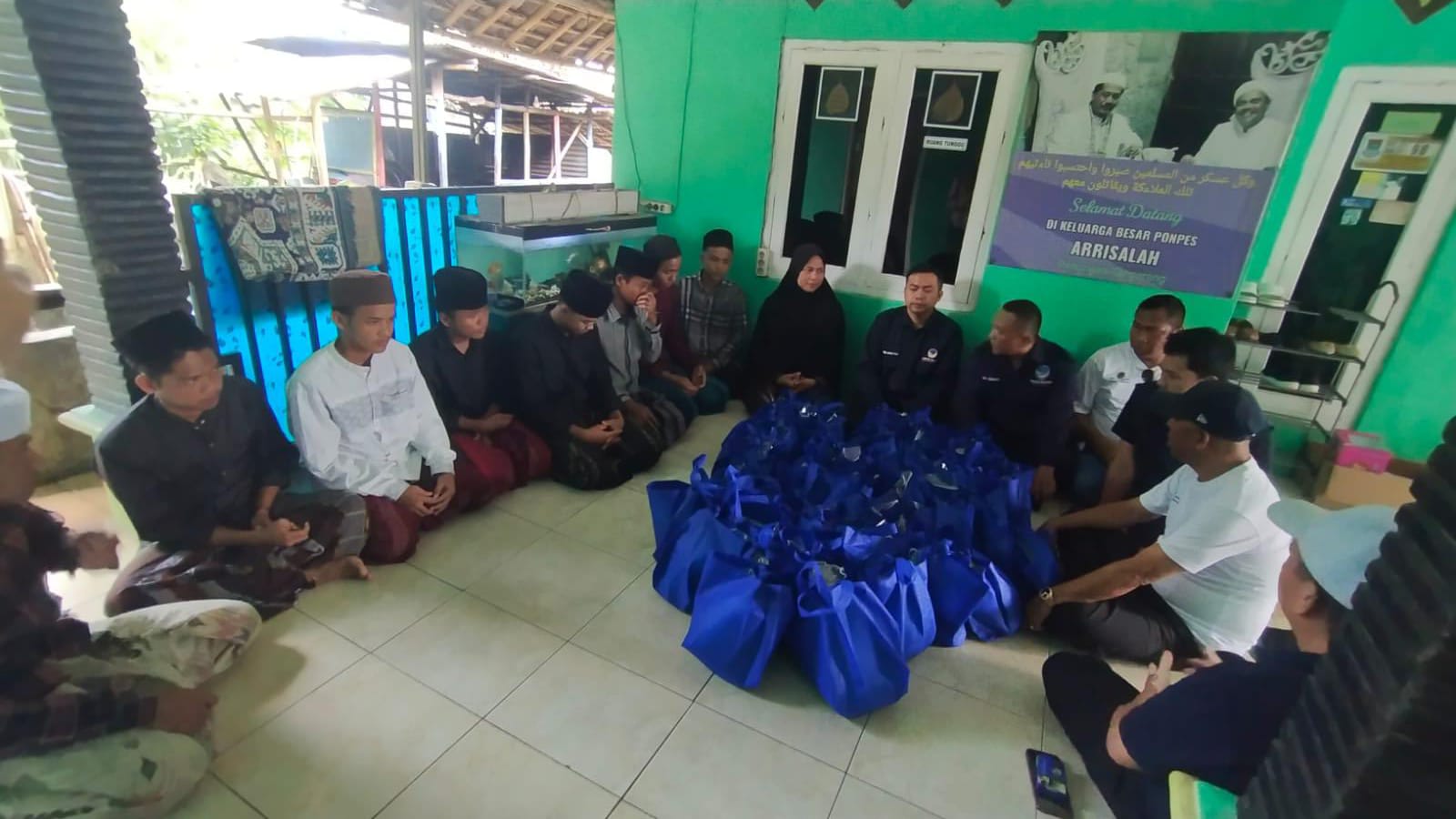 Bakti sosial bersama masyarakat.