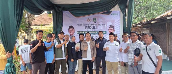 Kegiatan PKB Peduli bersama H. Moh Rano Alfath dan Hj. Ferryka Budiastreani.
