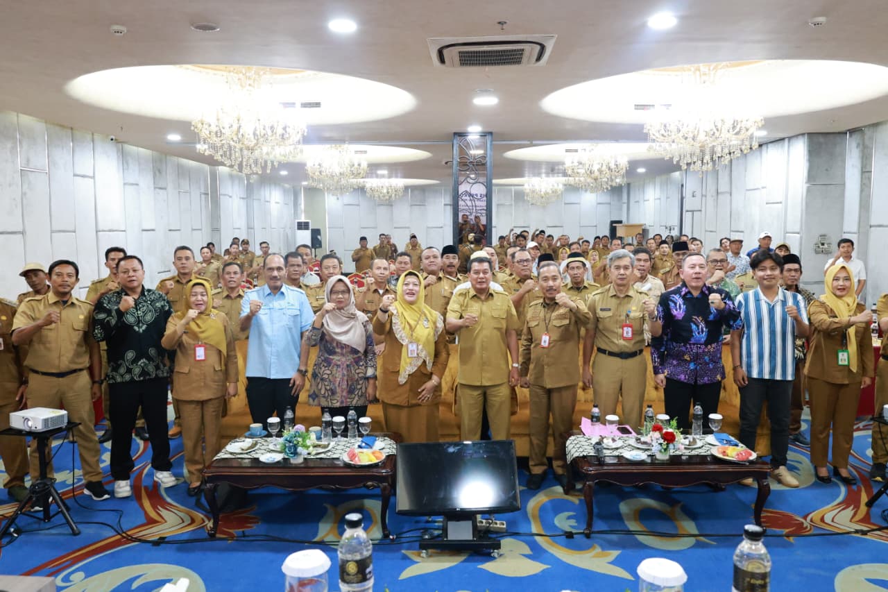 Bupati Maesyal bersama para Ketua Pengawas KDKMP Kabupaten Tangerang.