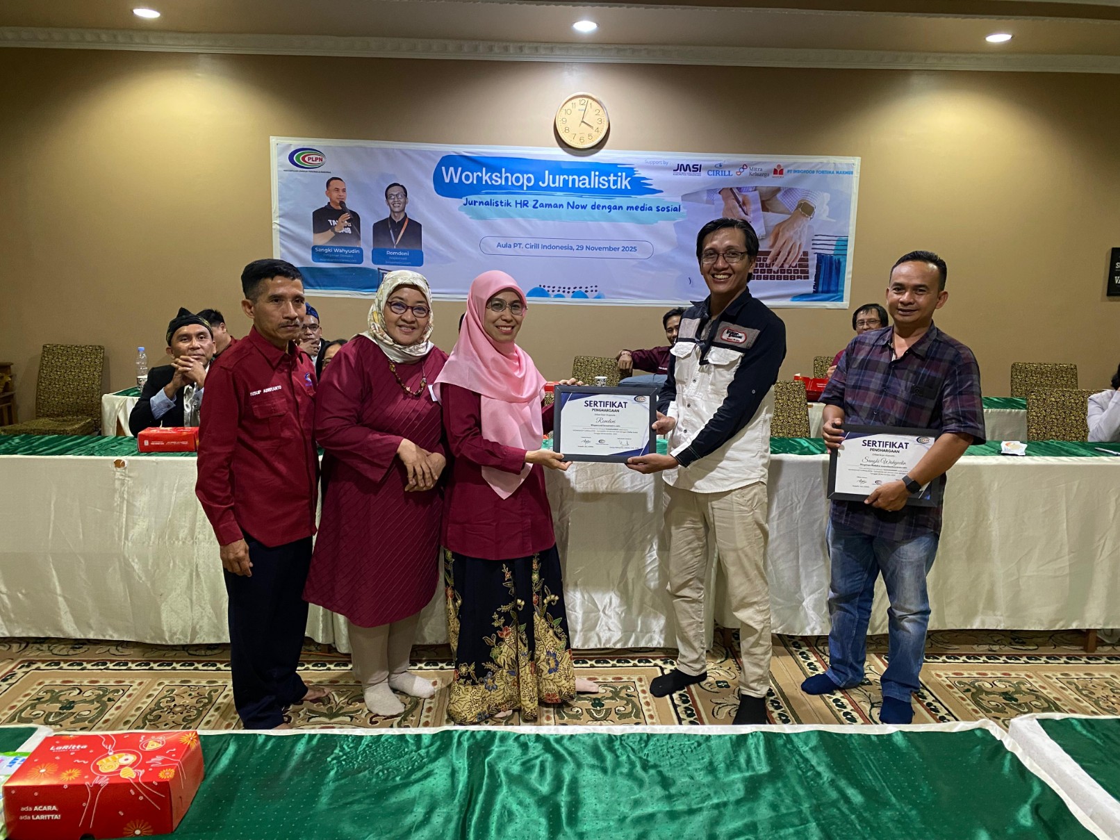 Ketua Sangki dan Romdoni saat bersama pengurus Perkumpulan Lembaga Personalia Nasional (PLPN).