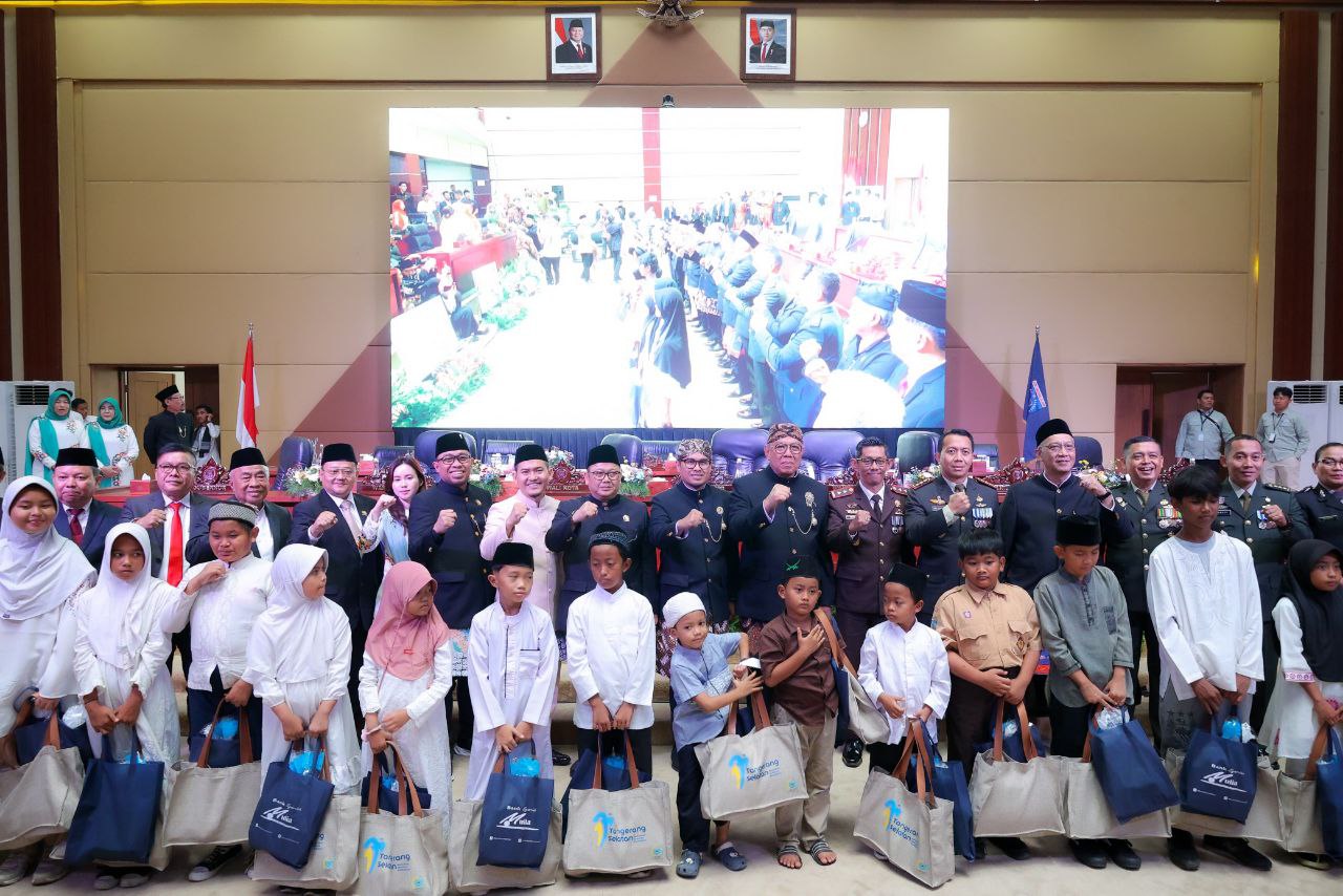 Paripurna Istimewa HUT ke 17 Tangsel.