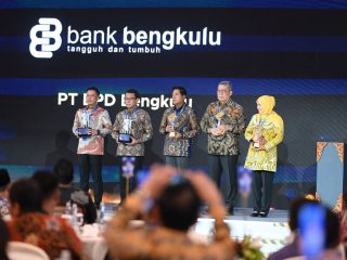 Pemkot Tangsel Raih Penghargaan Nasional Predikat Kota Terbaik TP2DD Jawa-Bali