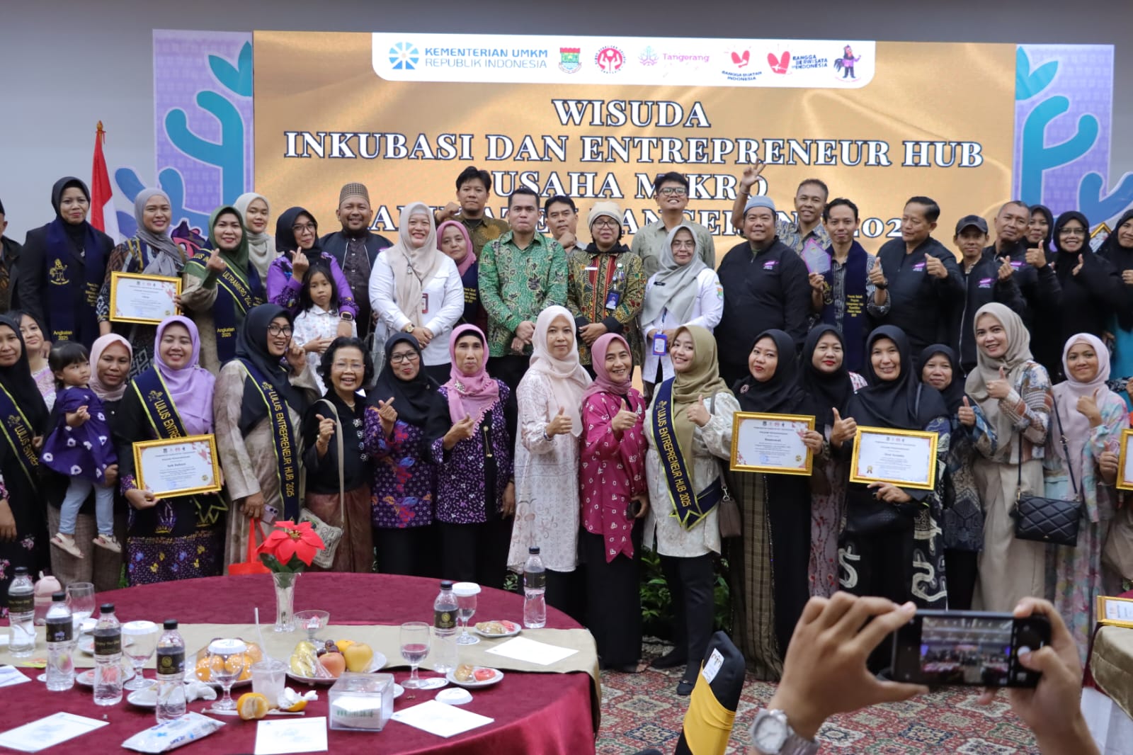Peserta Wisuda Inkubasi Usaha Mikro dan Entrepreneur Hub 2025 Kabupaten Tangerang.