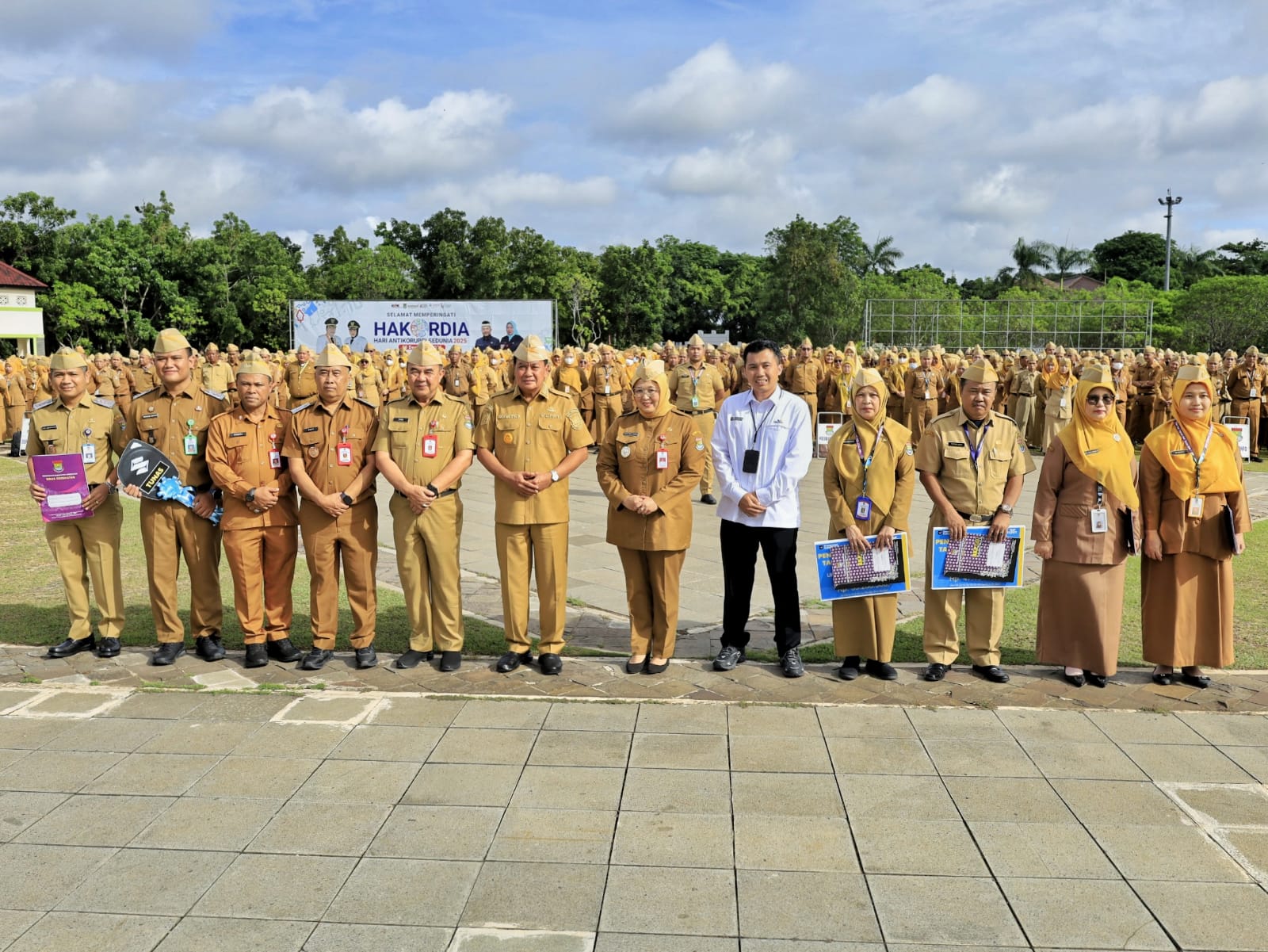 Para pejabat Pemkab Tangerang pada saat apel Senin pagi.