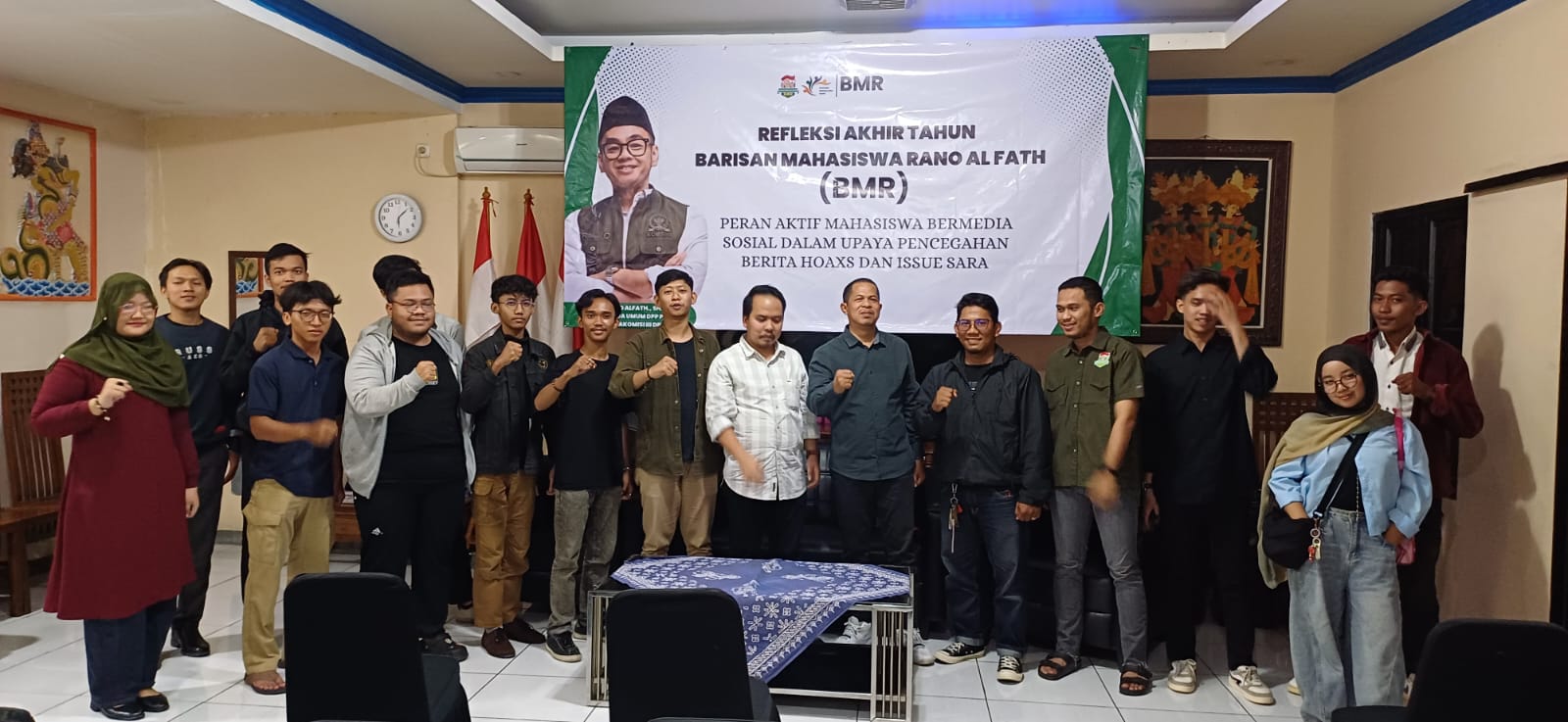 Kegiatan Diskusi Refleksi Akhir Tahun Barisan Mahasiswa Rano Alfath.