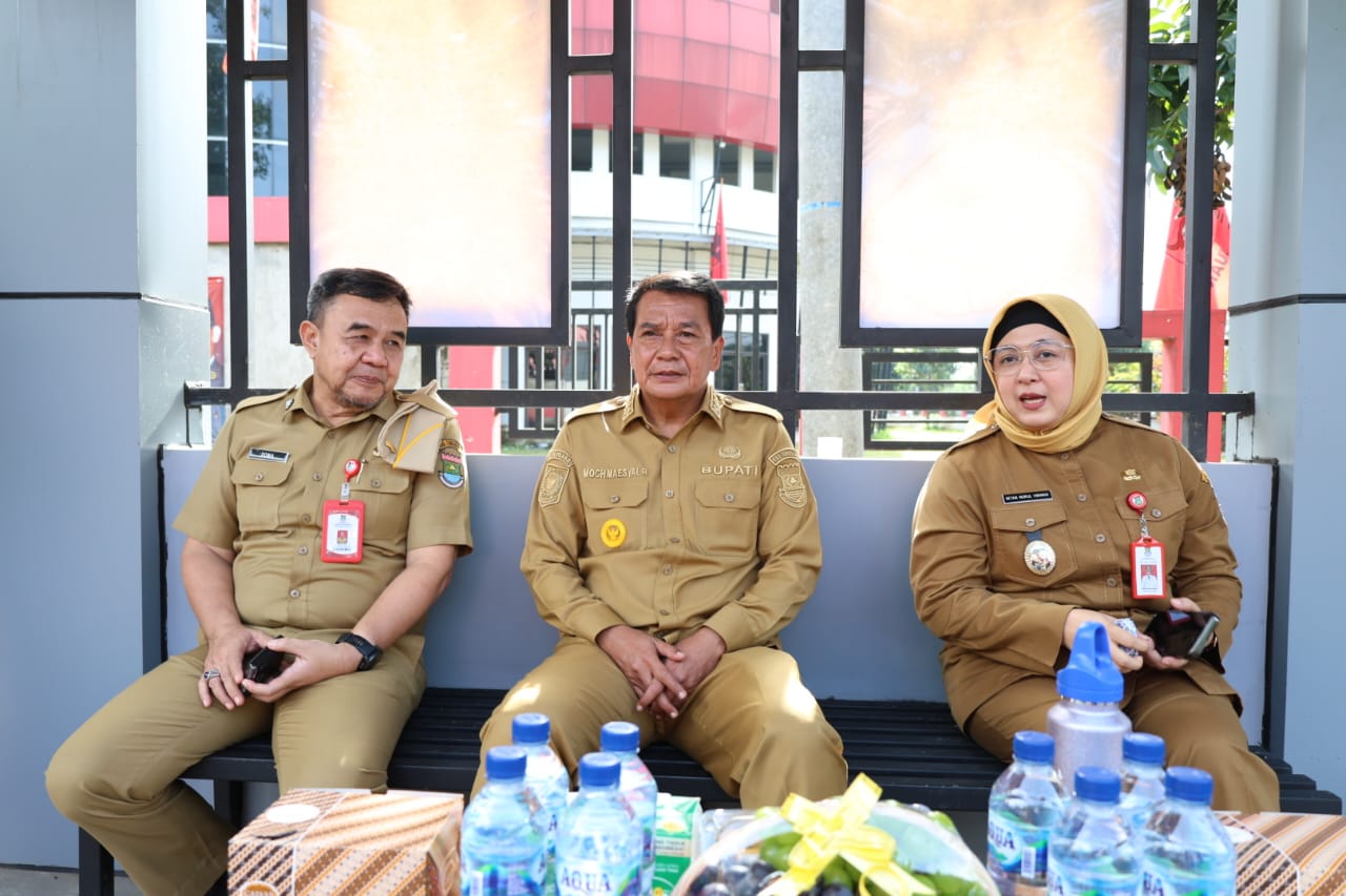 Bupati Maesyal, Wabup Intan, Sekda Soma.