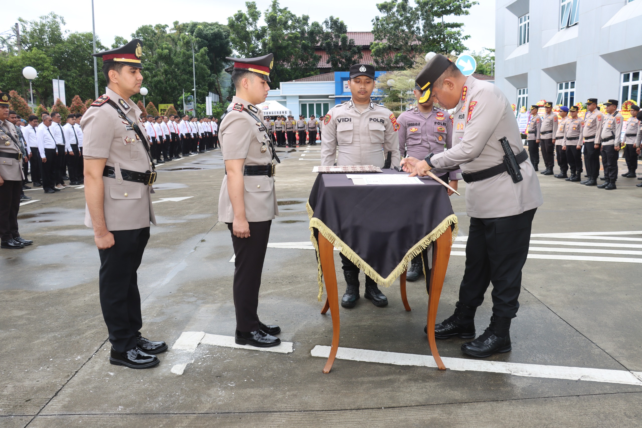 Kegiatan sertijab sejumlah pejabat utama di Polresta Tangerang.
