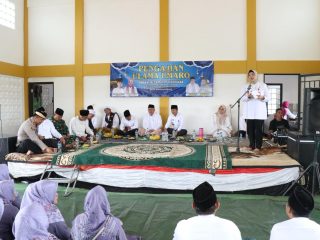 Wabup Intan Hadiri Pengajian Ulama dan Resmikan GSG Desa Bantar Panjang