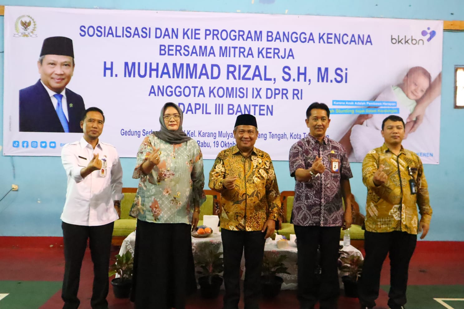 Kegiatan sosialisasi KIE program bangga kencana di Karang Tengah.