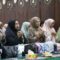 Bupati Irna bersama jamaah saat berdoa.