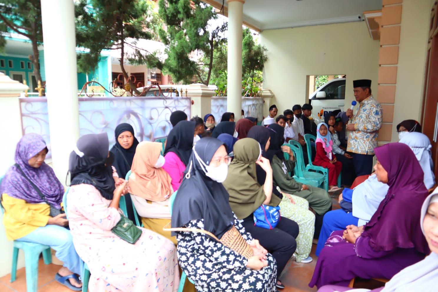 Muhammad Rizal DPR RI Santuni Ratusan Anak-anak Yatim di Binong Curug