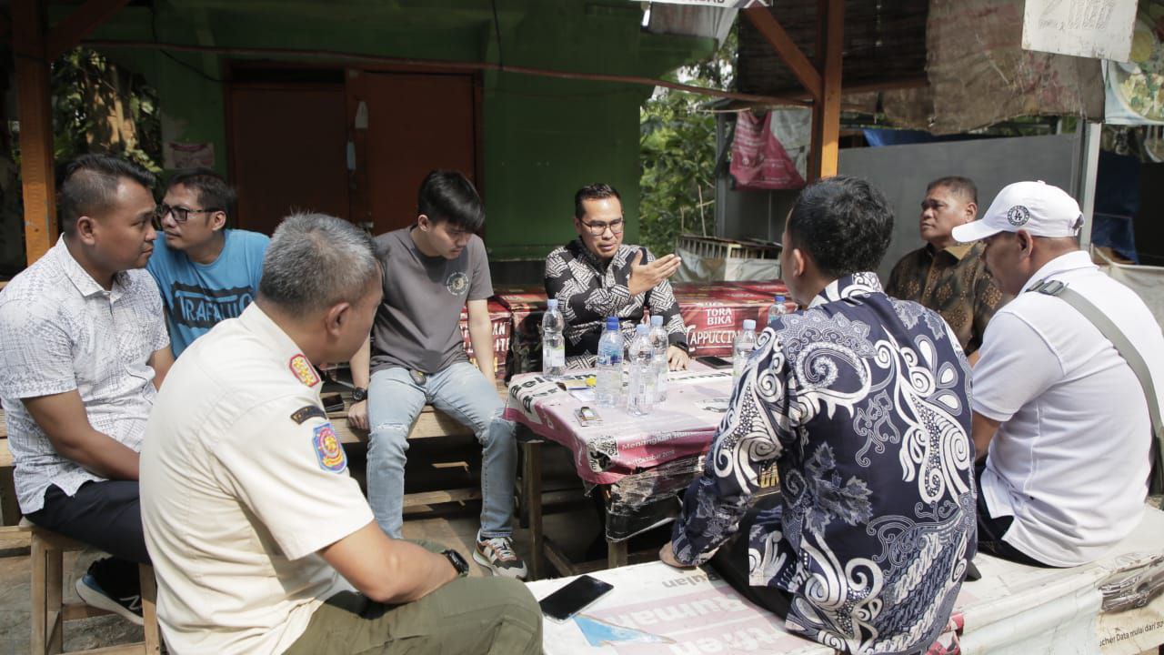 Wakil Wali Kota Tangerang Selatan Pilar Saga Ichsan saat sidak ke Parkir Liar di Taman Kota 2.