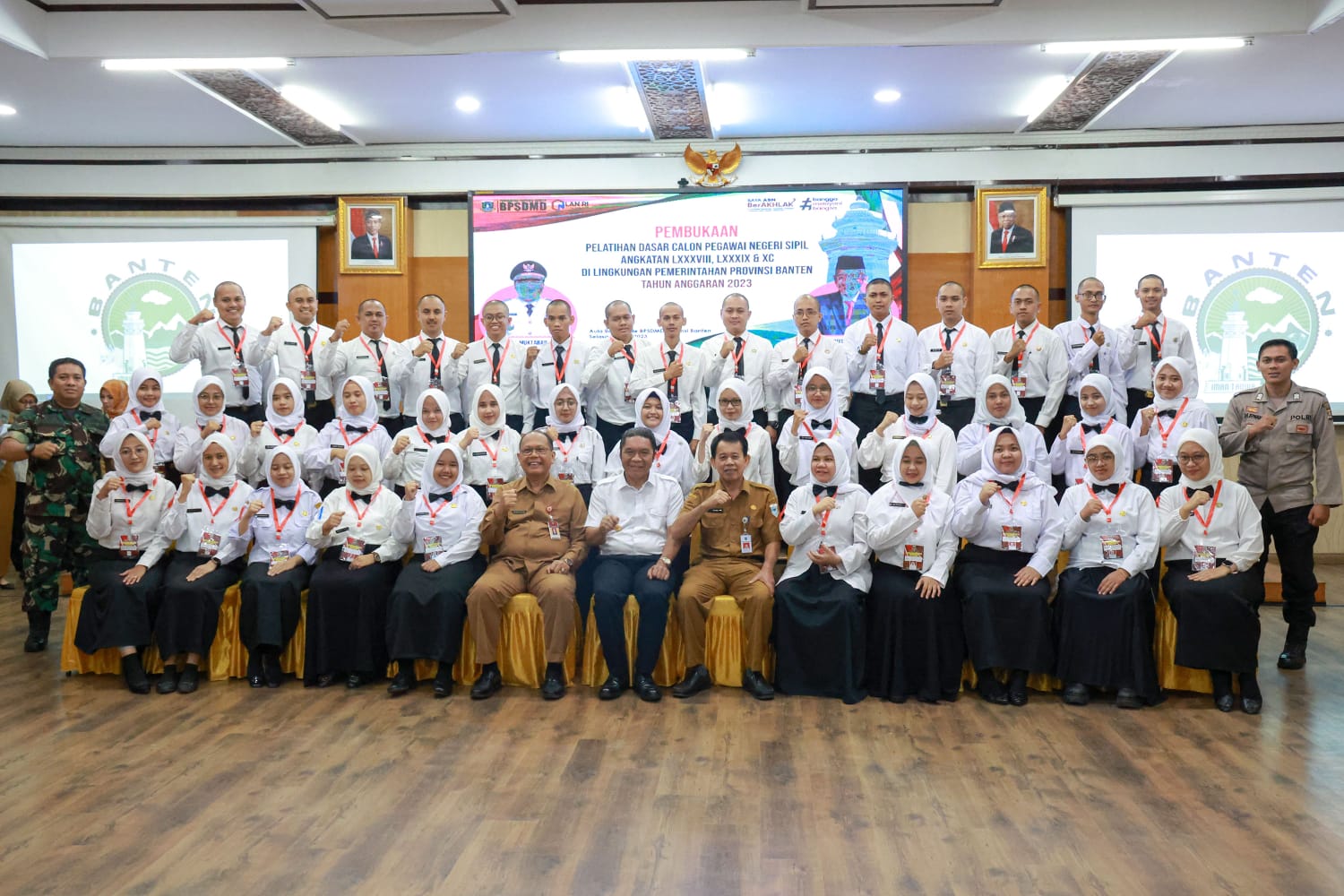 Kegiatan Pelatihan Dasar (Latsar) CPNS di Aula Bougenville BPSDM Provinsi Banten, Kabupaten Pandeglang, Selasa (9/5/2023).