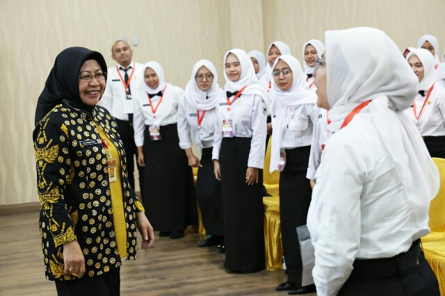 Plh Sekda Provinsi Banten Virgojanti Berikan CPNS Motivasi Budaya Kerja BerAKHLAK