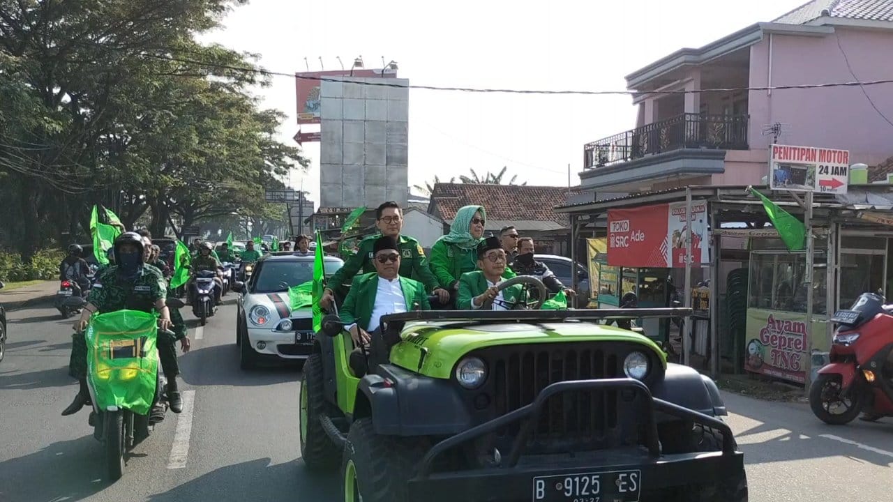 Pawai DPC PPP Kabupaten Tangerang saat menuju KPU.