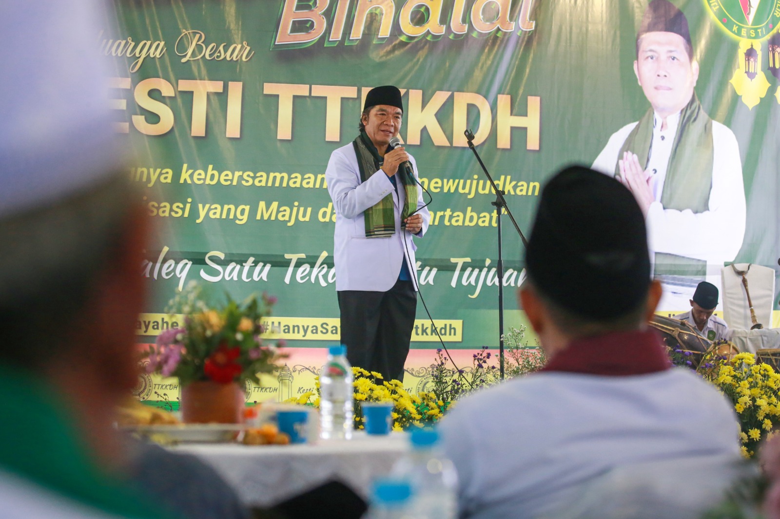 Pj Gubernur Banten Al Muktabar saat memberikan sambutannya.