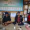 Ananta Wahana bersama keluarga suku Baduy.