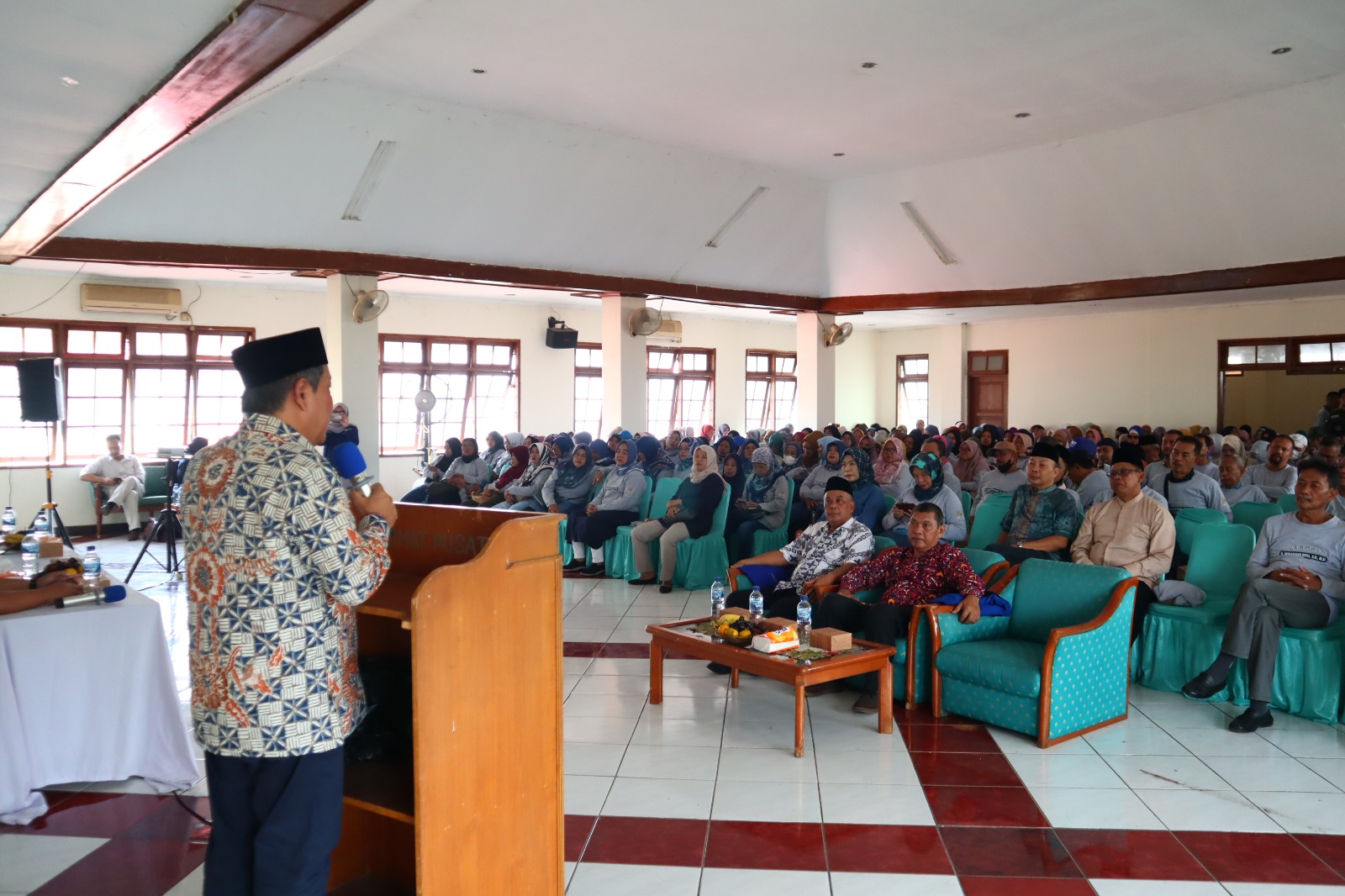 Muhammad Rizal anggota MPR RI saat memaparkan materi sosialisasi empat pilar.