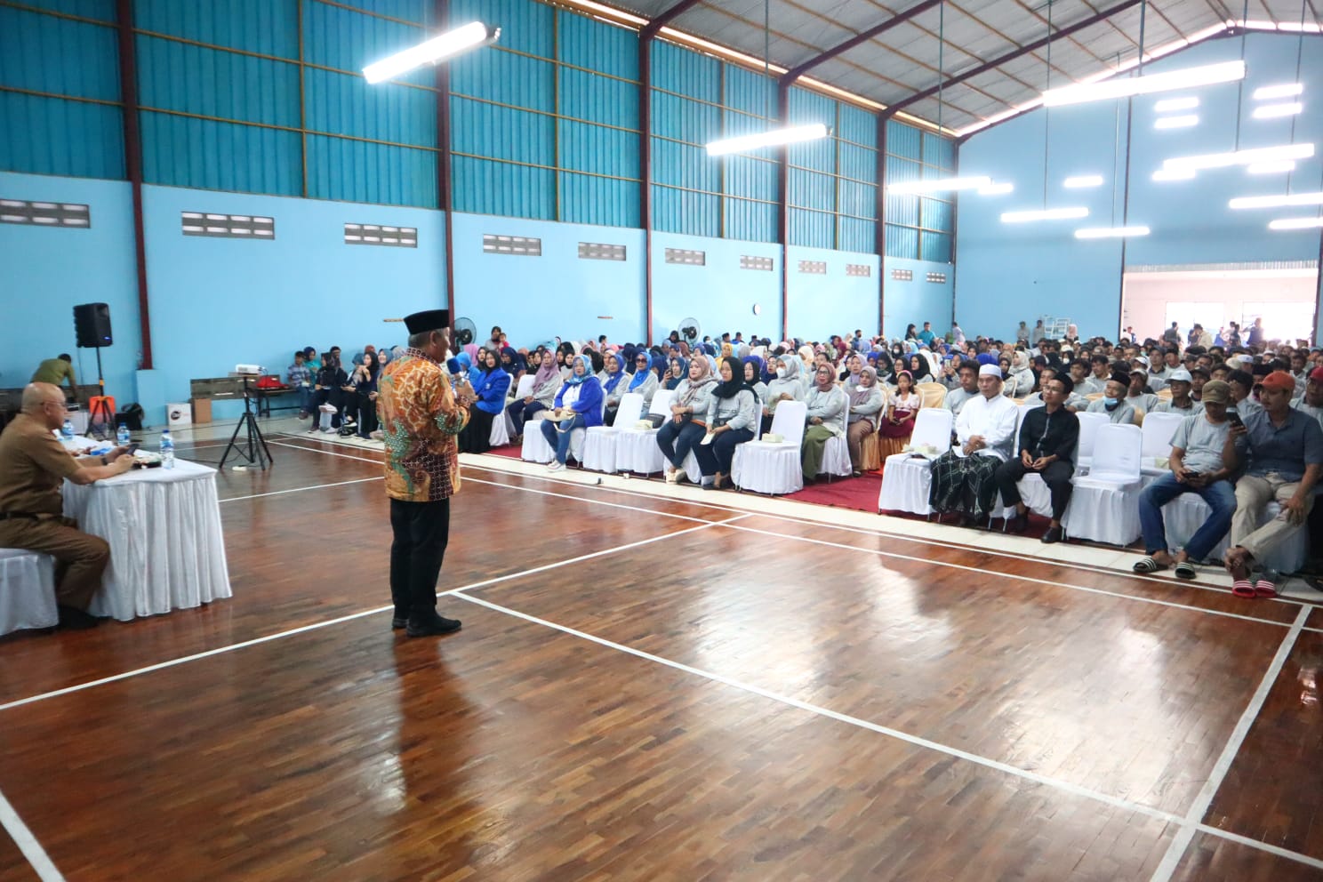 Dewan Muhammad Rizal saat menyampaikan materi sosialisasi germas.