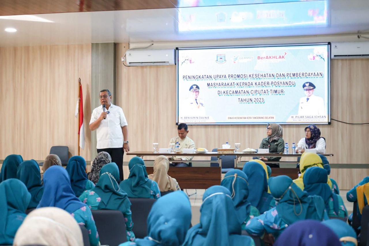 Kegiatan peningkatan upaya promosi kesehatan dan pemberdayaan masyarakat kepada kader posyandu, bertempat di Aula Kecamatan Ciputat Timur.