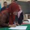 Bupati Irna Narulita saat melantik Ali Fahmi Sumanta Jadi Sekda Definitif Kabupaten Pandeglang.