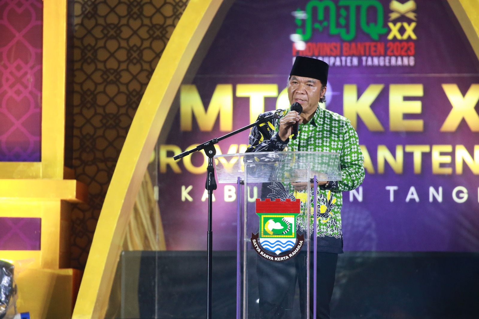 Pj Gubernur Banten Al Muktabar.