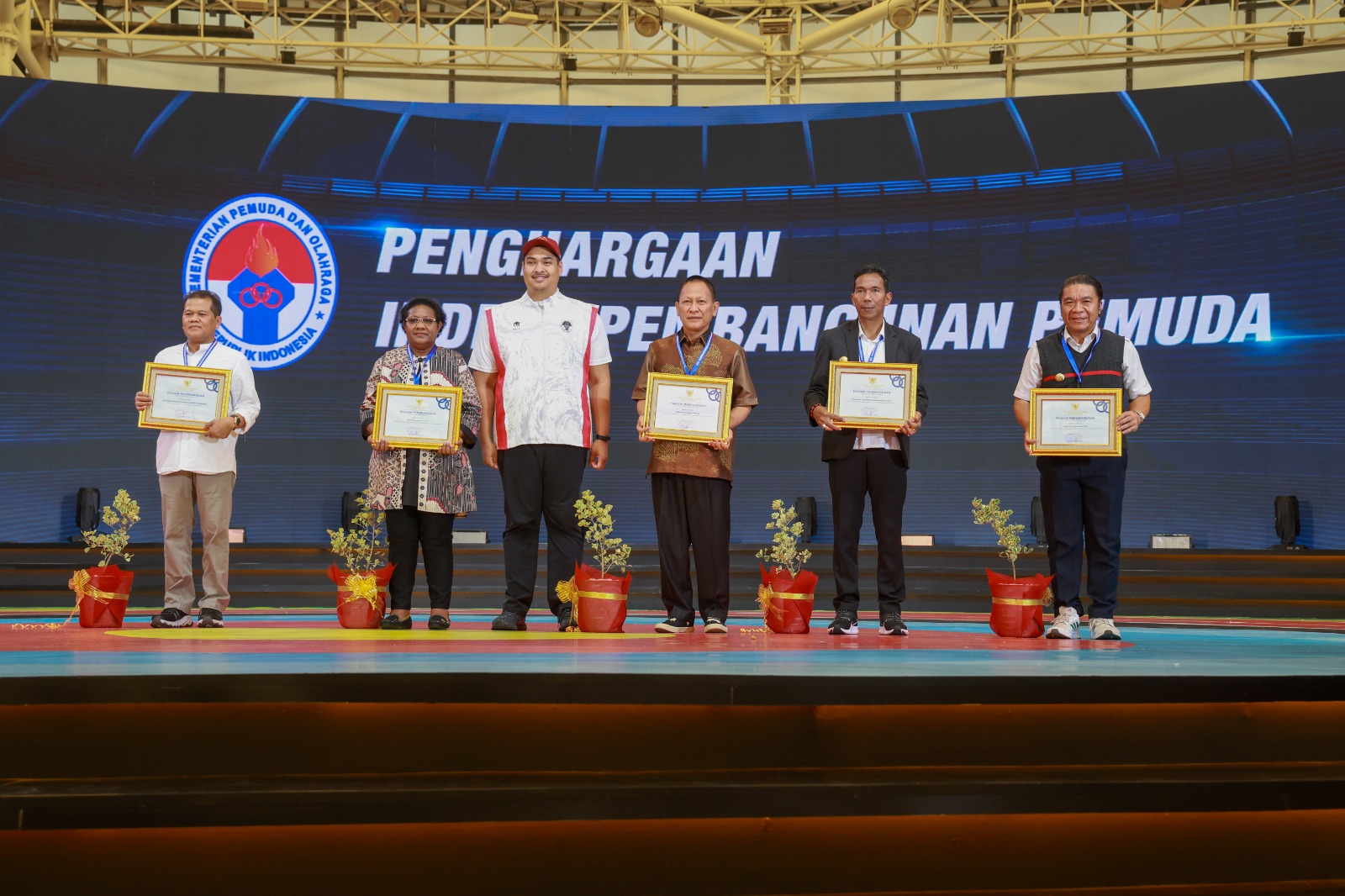 Penghargaan Indeks Pembangunan Pemuda Tinggi dari Kementerian Pemuda dan Olahraga Republik Indonesia.