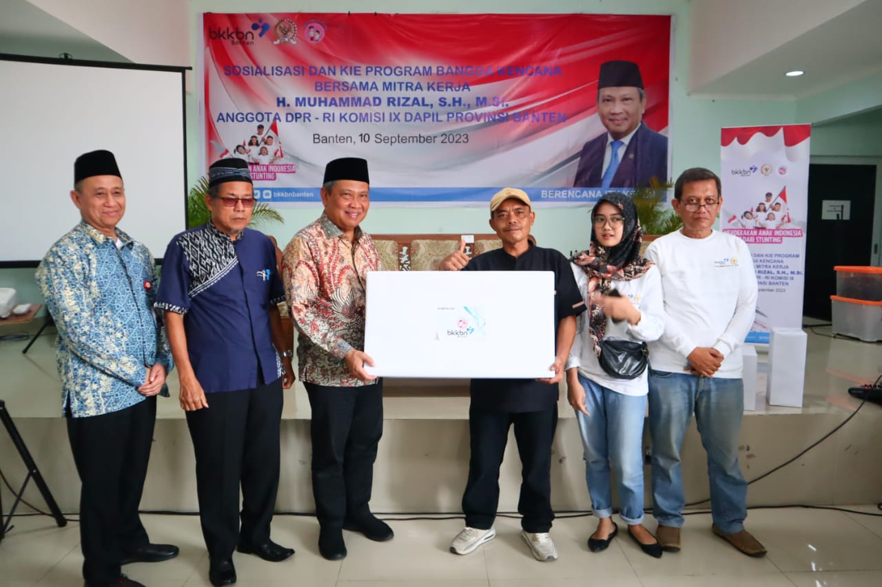 Muhammad Rizal DPR RI Gandeng BKKBN Sosialisasi KIE Program Bangga Kencana Cegah Stunting di Setu Tangsel