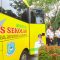 Pilar saat mengecek bus antar sekolah.