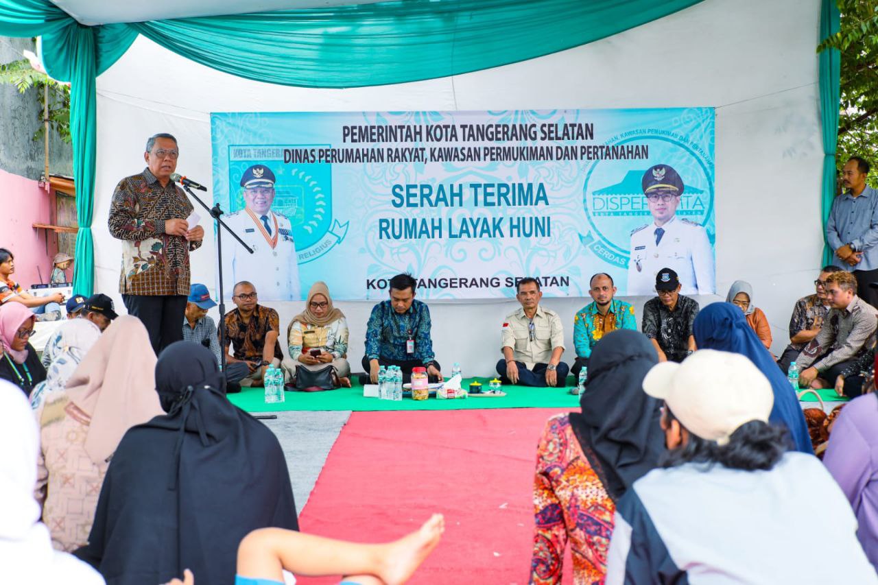 Kegiatan serah terima program rumah layak huni di Tangsel.