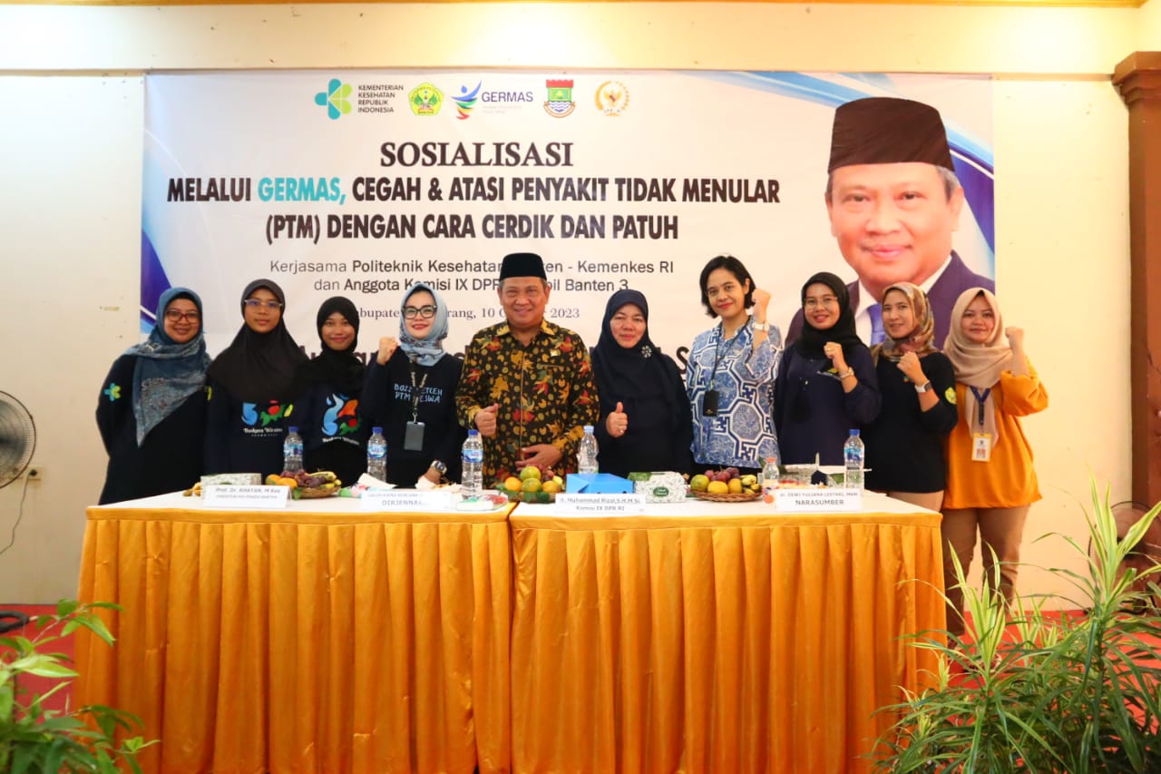 Muhammad Rizal DPR RI Bersama Kemenkes Sosialisasi Germas di Bojong Nangka Kelapa Dua