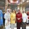 Ibu Tine Al Muktabar bersama tim Dekranasda Provinsi Banten.