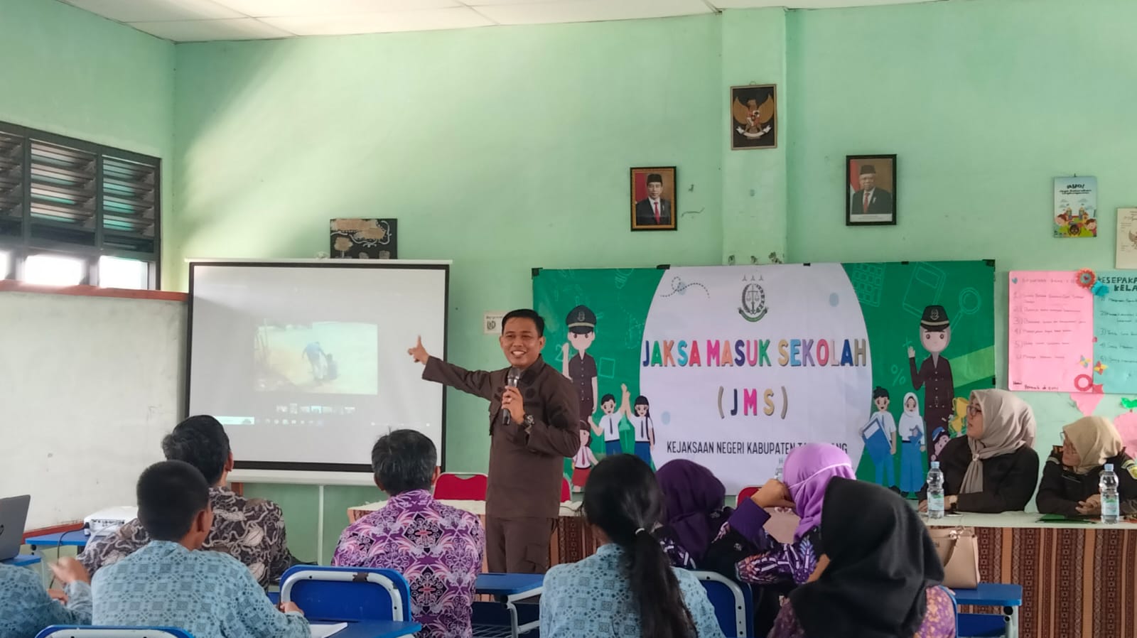 Kejaksaan Negeri Kabupaten Tangerang Edukasi Pelajar SMPN 3 Solear Tentang Bahayanya Bullying