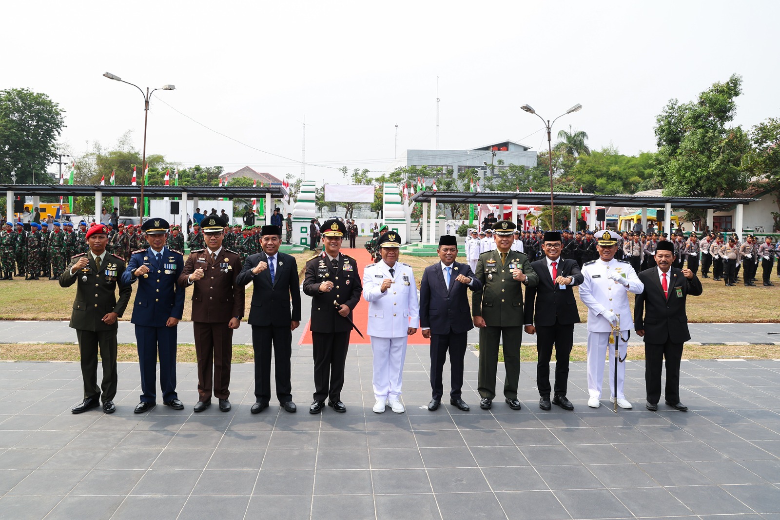 Upacara Ziarah Nasional dalam rangka Peringatan Hari Pahlawan 2023 di Taman Makam Pahlawan Ciceri.