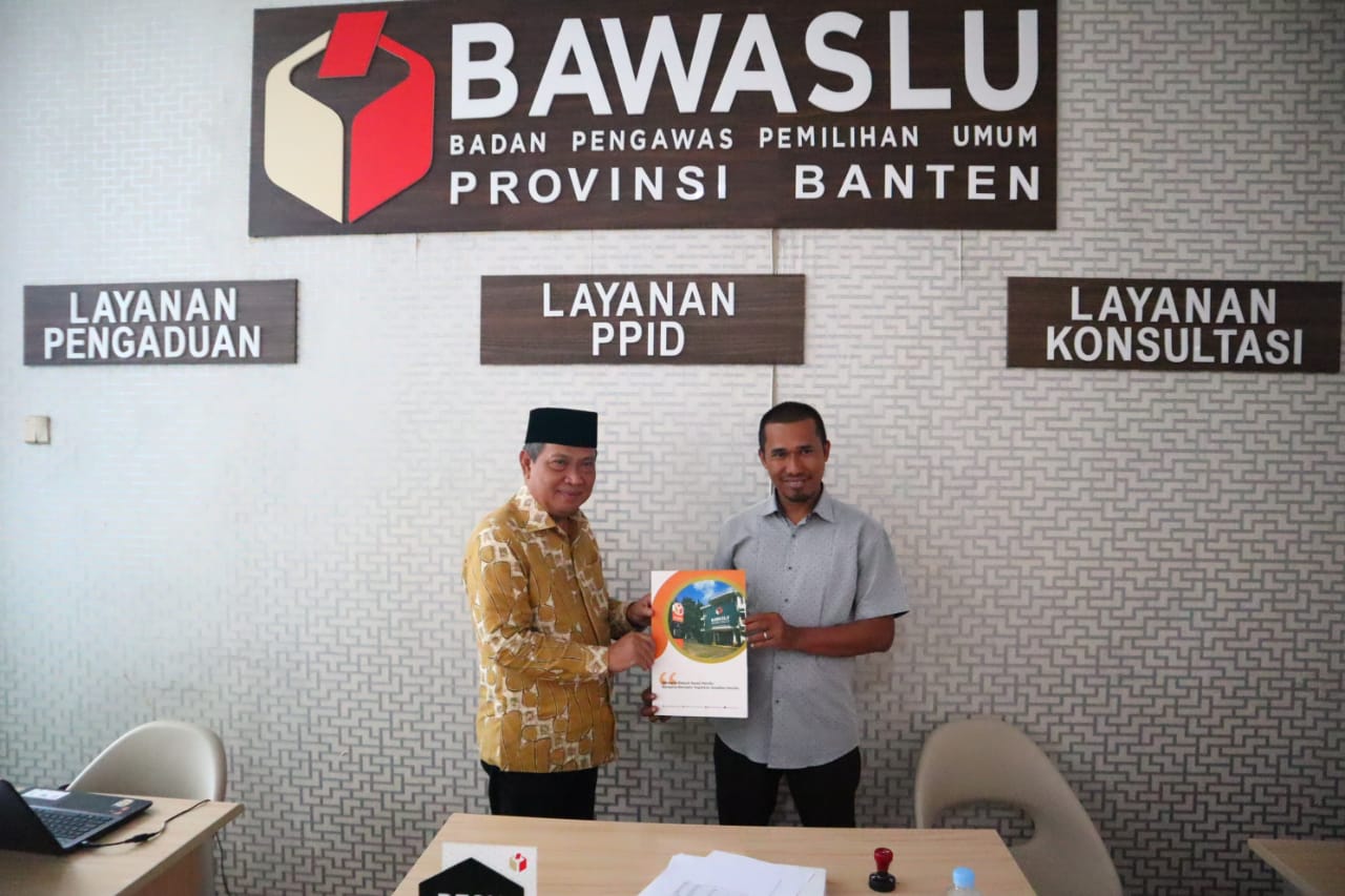 Muhammad Rizal Caleg PAN DPR RI Lanjut Laporkan Dugaan Penggelembungan Suara ke Bawaslu Provinsi Banten