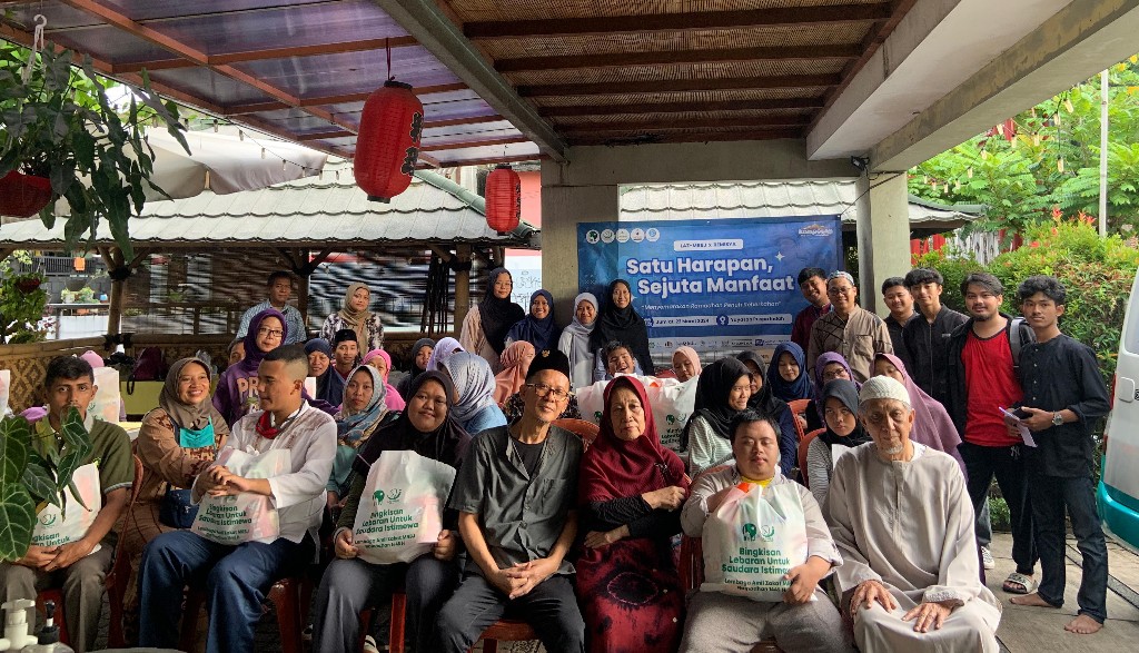 Masjid Raya Bintaro Jaya Gelar Santunan Untuk Disabilitas Di Yayasan Puspaindah Mitra Creative