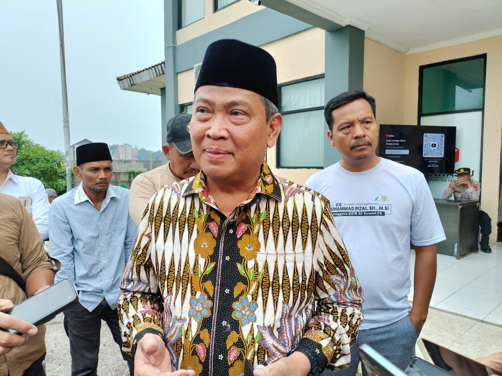 Caleg Muhammad Rizal usai mengikuti hasil putusan sidang di Bawaslu Kabupaten Tangerang.