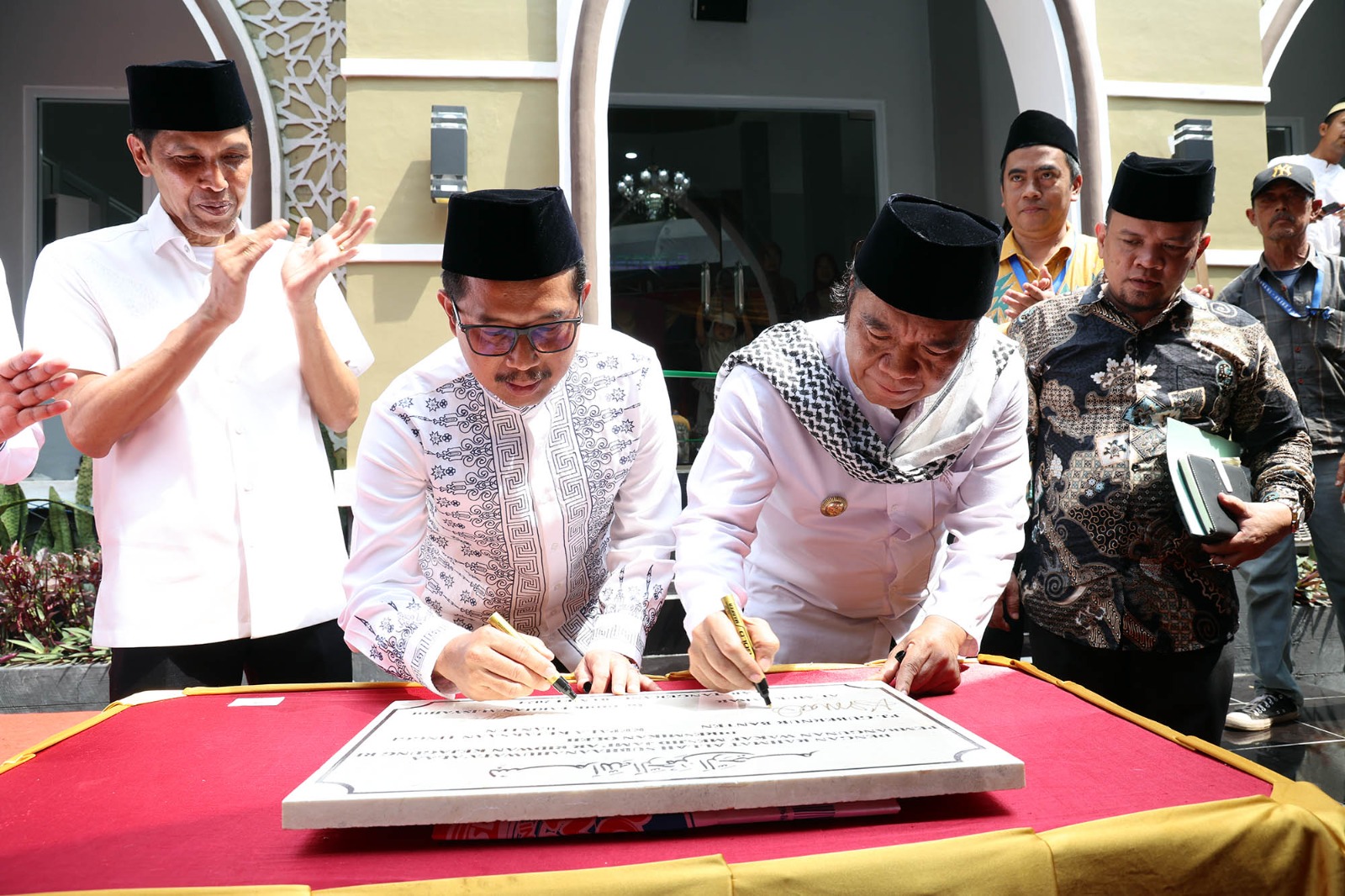 Peresmian Wakaf Masjid Kejagung RI di Desa Mekarsari Jambe.