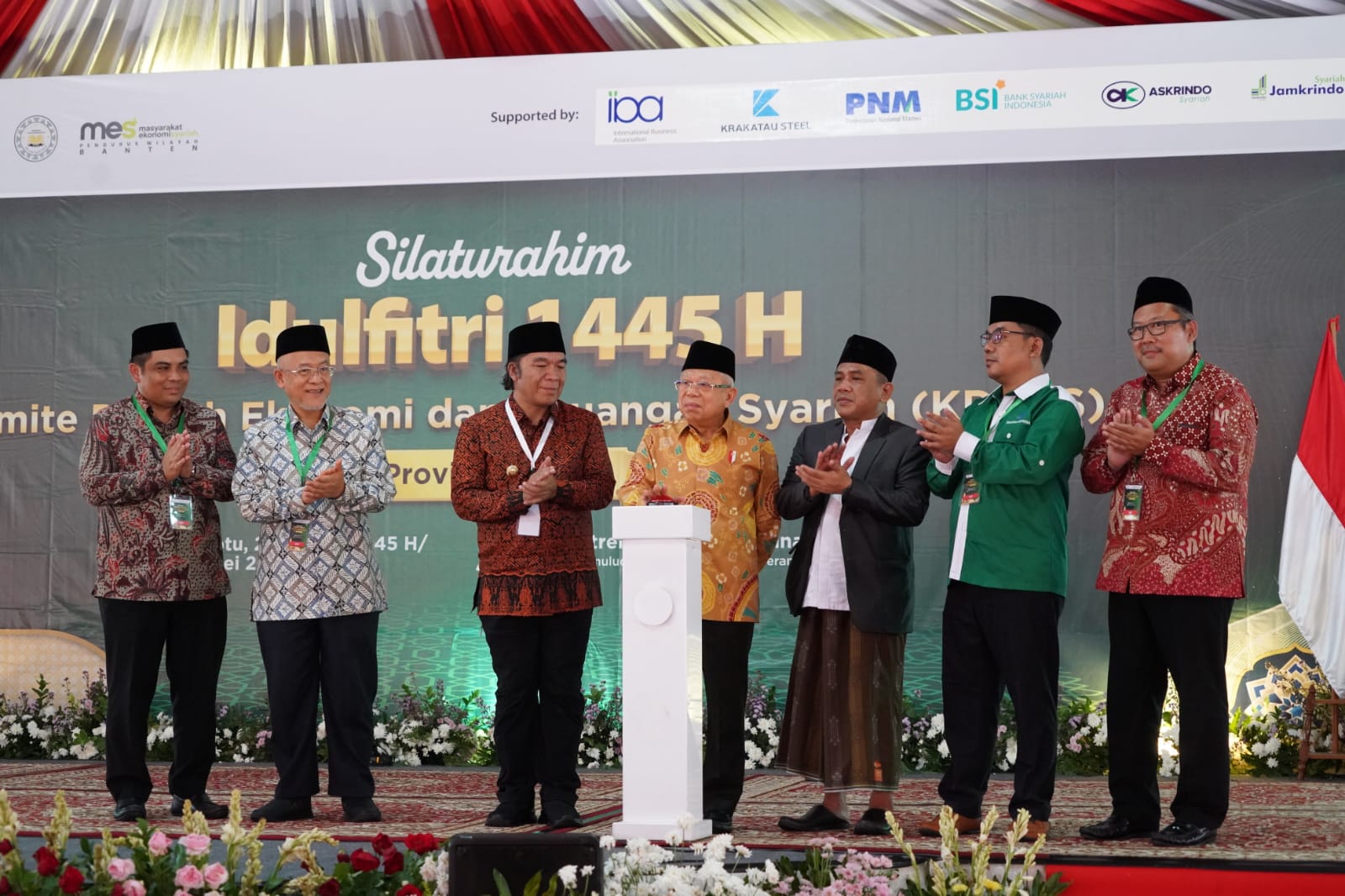 Komite Daerah Ekonomi dan Keuangan Syariah (KDEKS) Provinsi Banten.