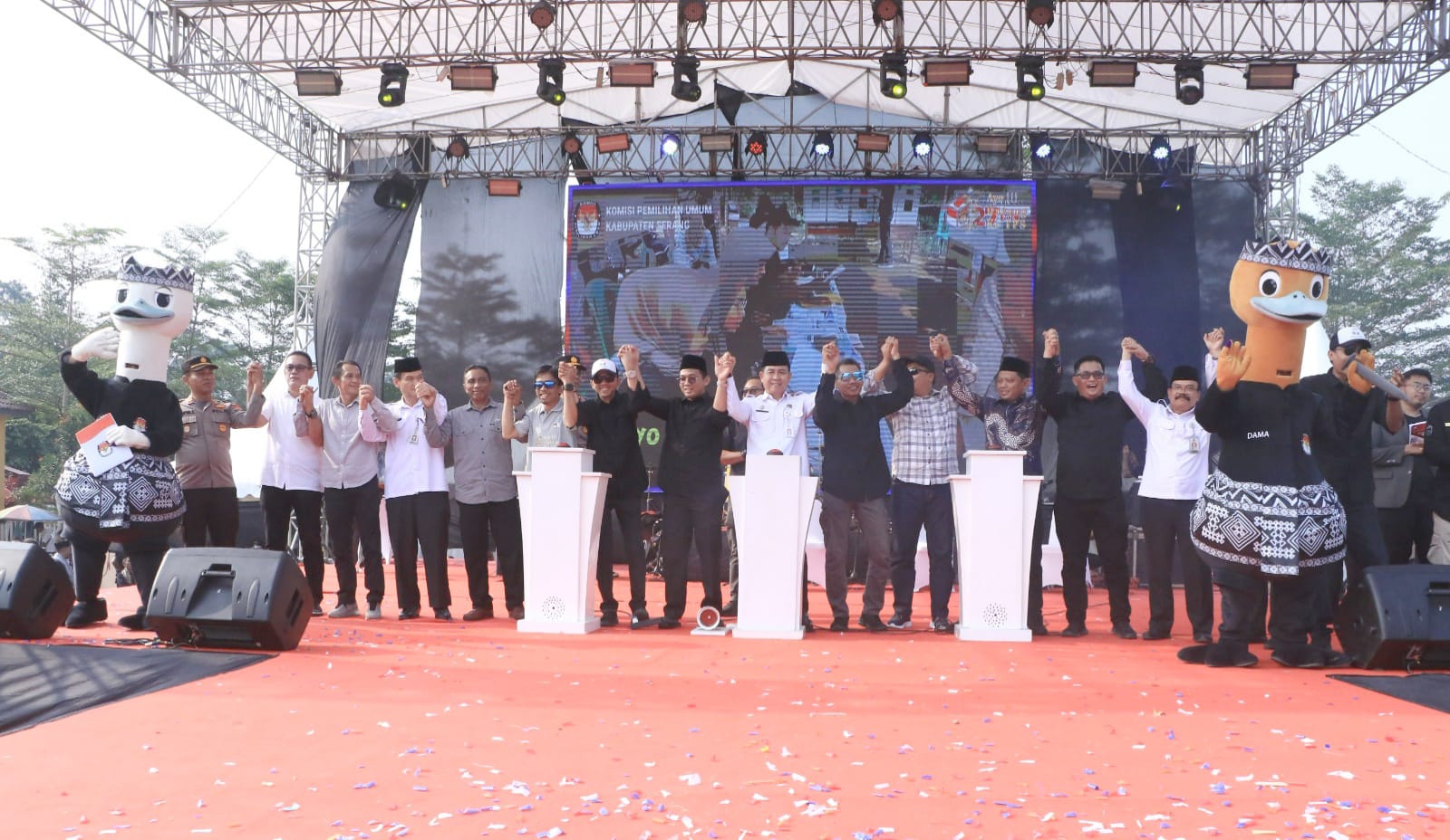 KPU Kabupaten Serang Launching Maskot Dama Dami di alun-alun Kecamatan Tunjung Teja.