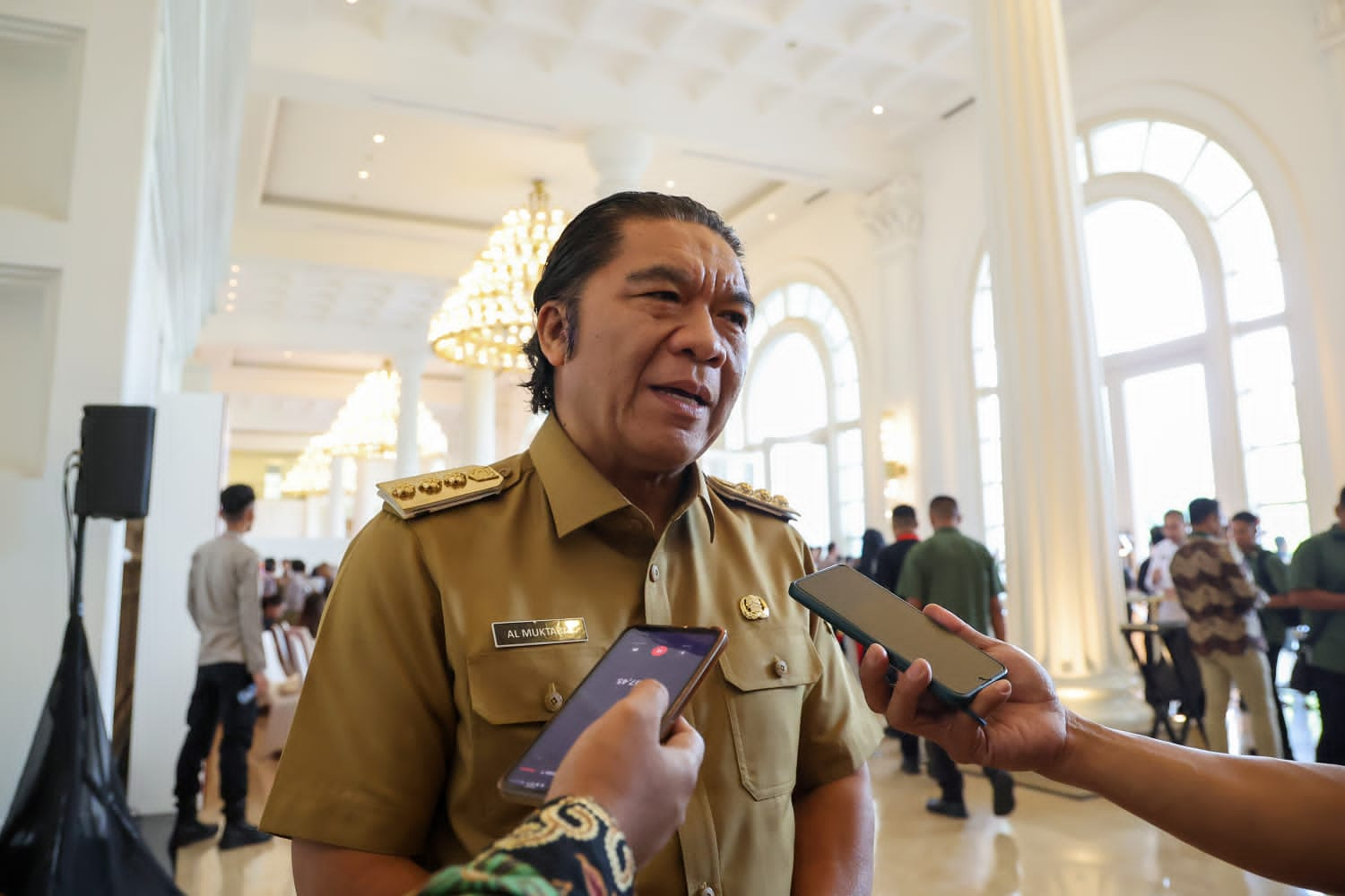 Pj Gubernur Banten Al Muktabar.