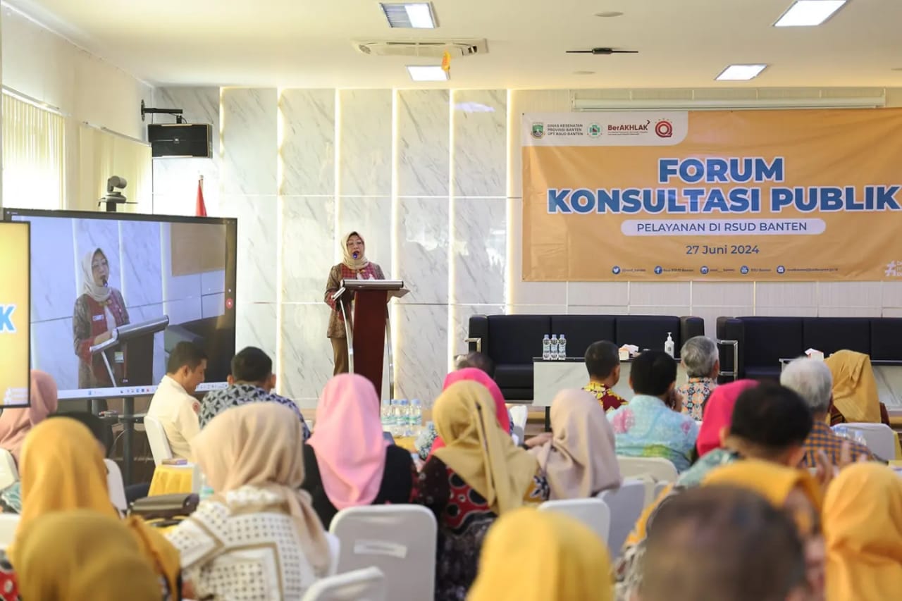 Pj Sekda Virgojanti saat memberikan sambutannya di kegiatan forum konsultasi publik.