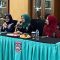 Kepala Dinkes Tangsel dr. Allin Hendalin dan Ketua TP PKK Tangerang Selatan Tini Indrayanthi saat sosialisasi.