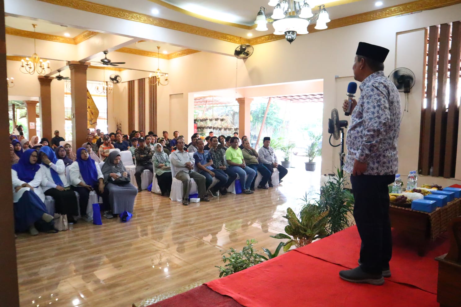 Muhammad Rizal DPR RI saat memaparkan program ketenagakerjaan.