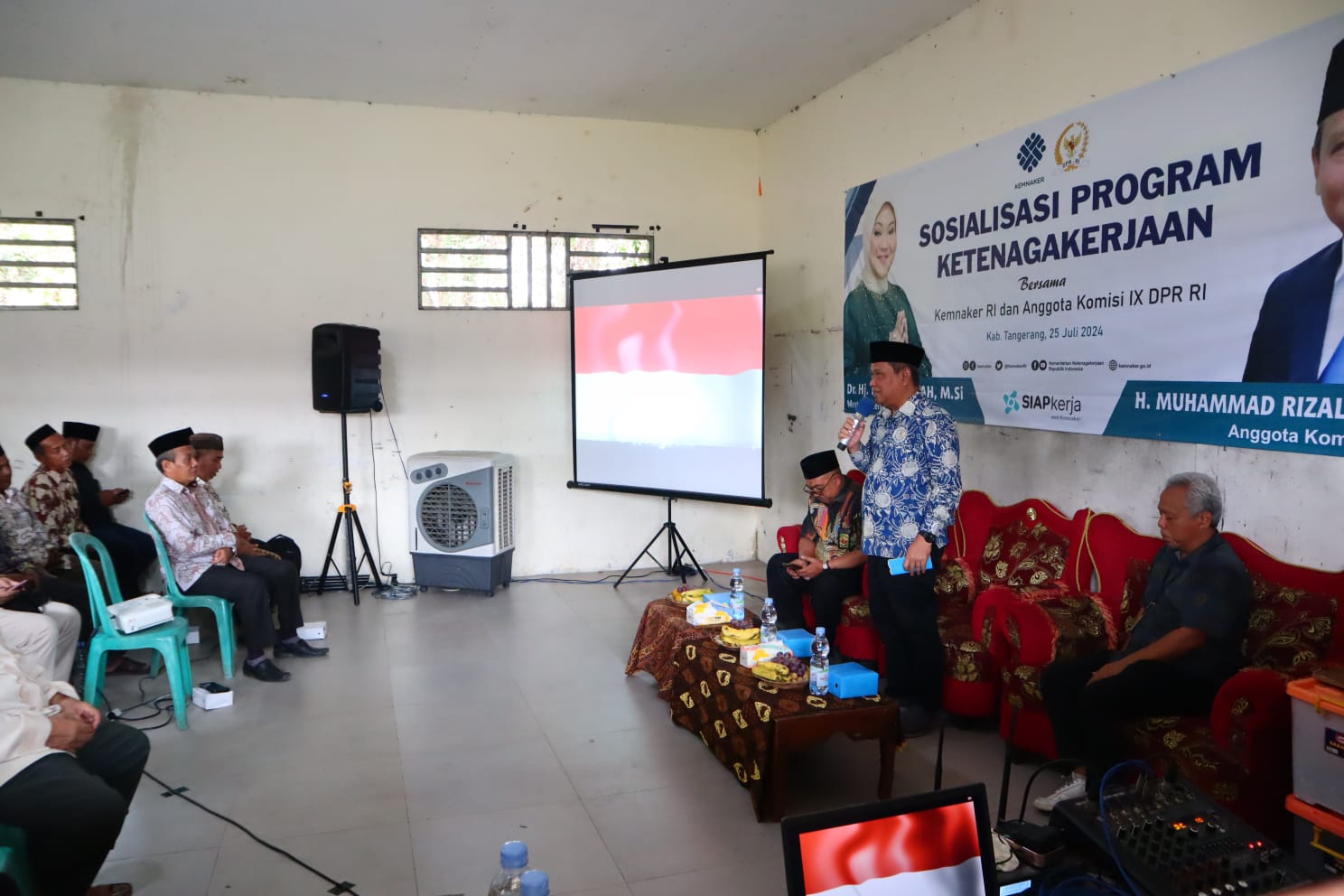 Muhammad Rizal saat menyampaikan sosialisasi program SIAPKerja Kemnaker RI.